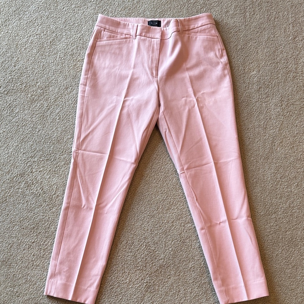 White House Black Market Light Pink Cropped Ankle Pants